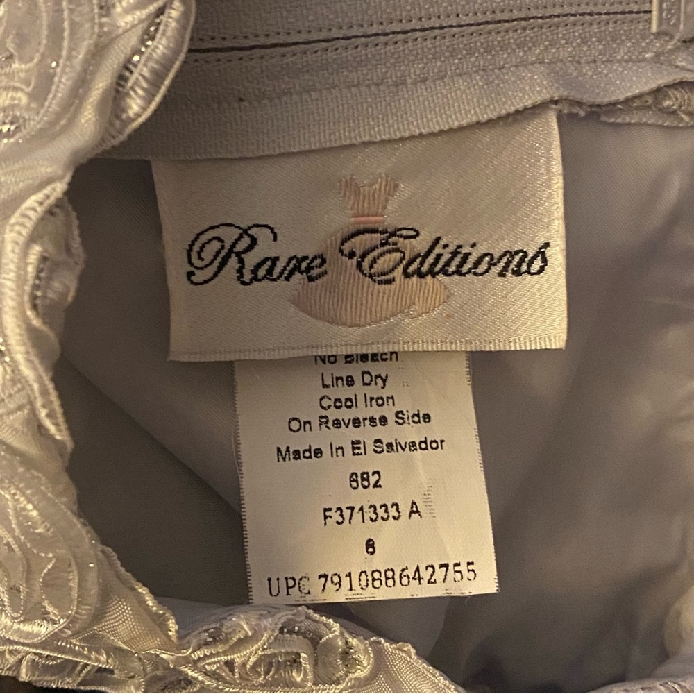 Rare Editions Fully Lined Sleeveless Formal Dress with Crinoline Size 6 - Picture 4 of 4